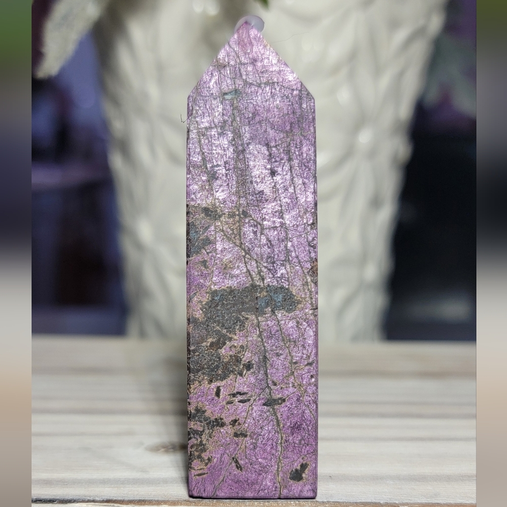 (RARE) NEW 3.1" - 71g PURPURITE TOWER